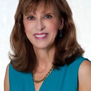 Meet your Posher, Paula